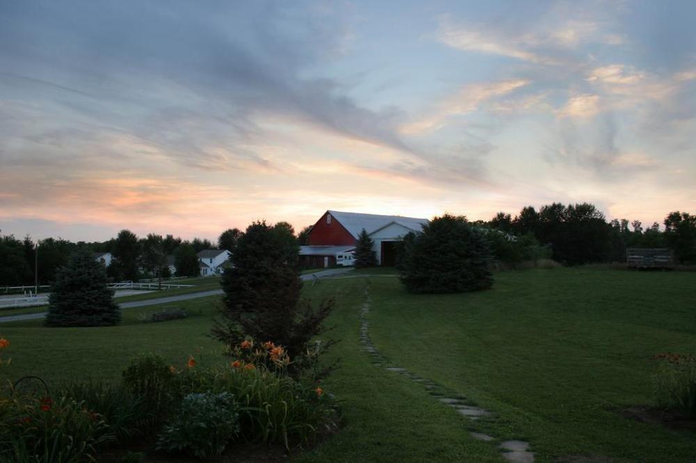 Bed & Breakfast The At Westwynd Farm