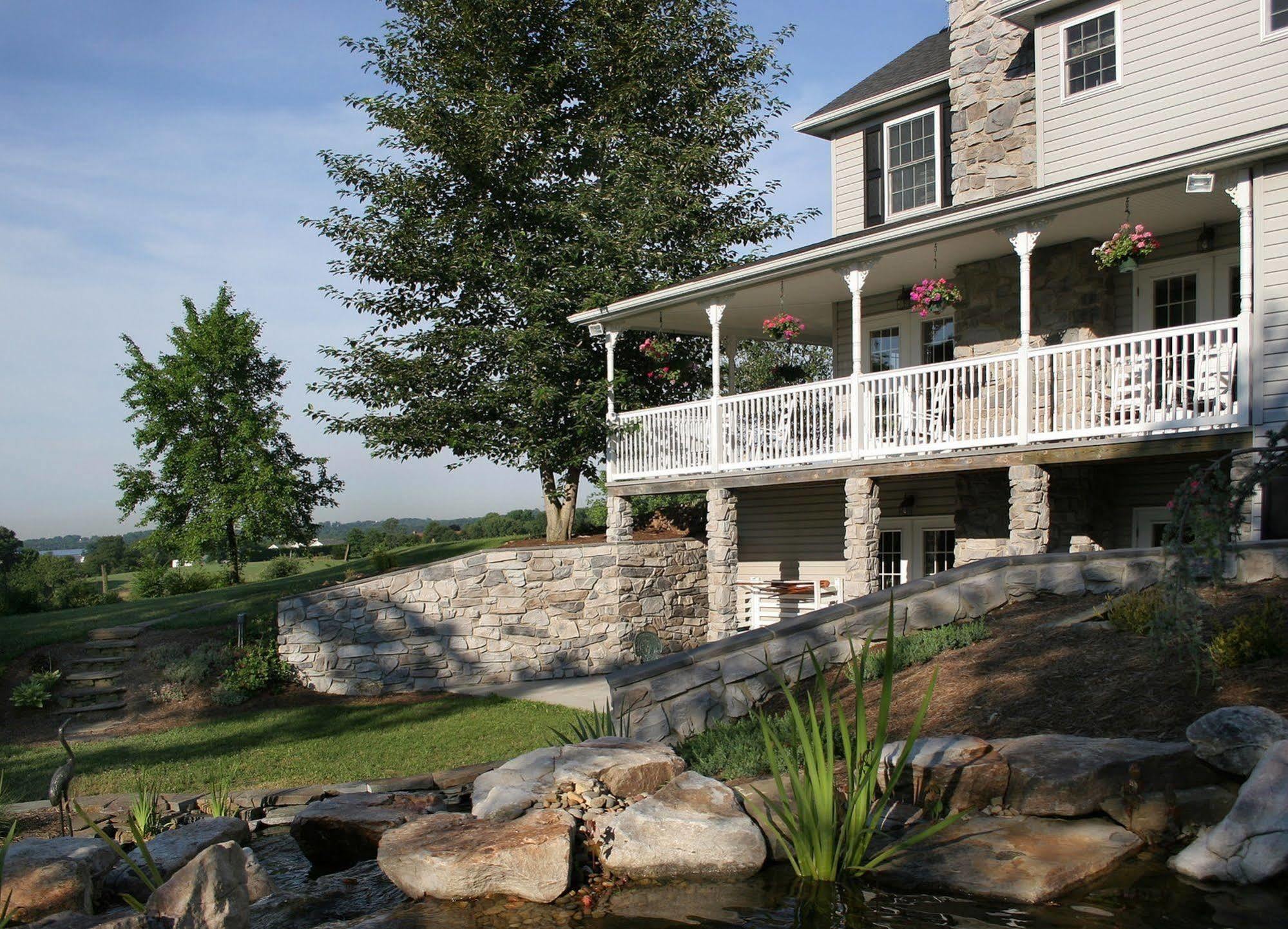 Bed & Breakfast The At Westwynd Farm 4*