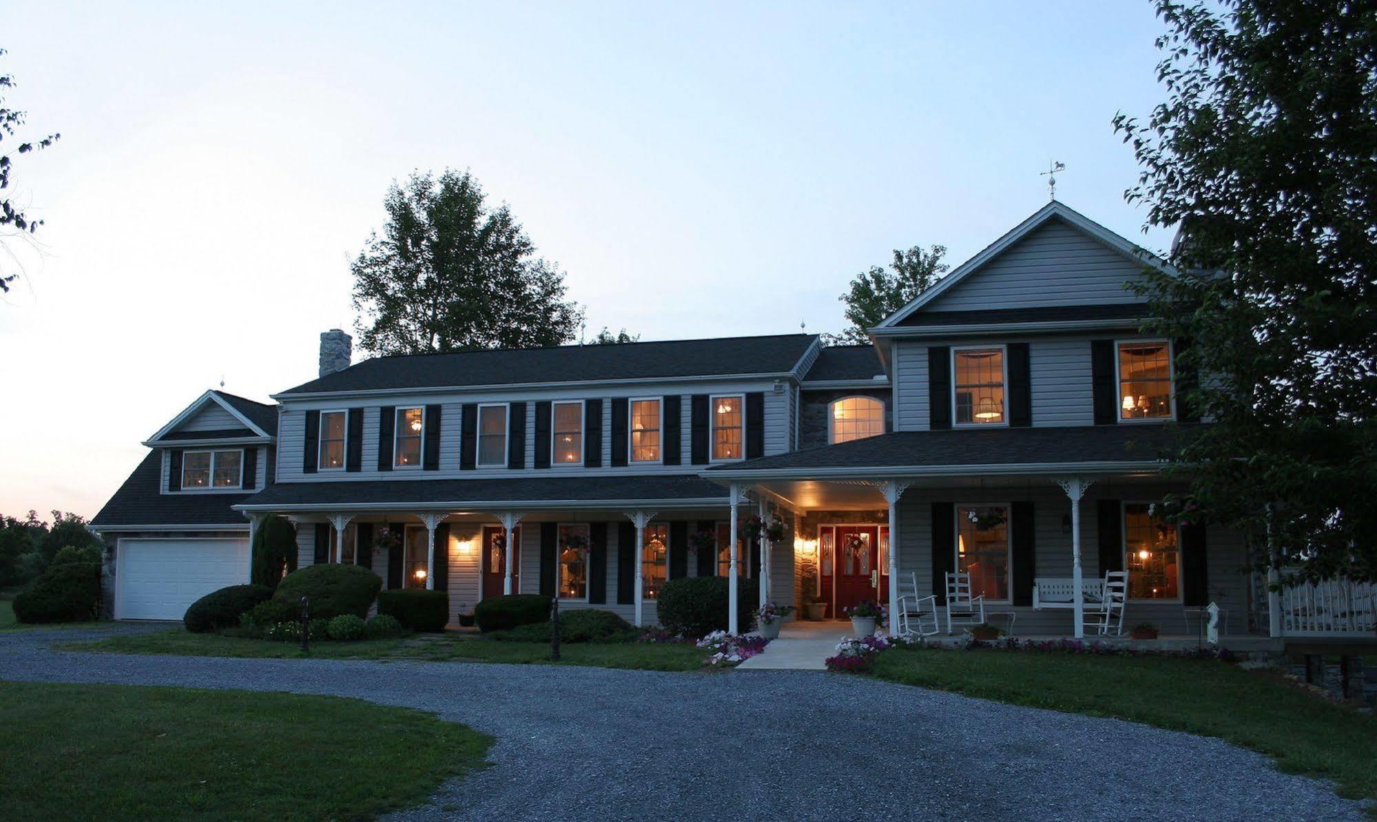 The At Westwynd Farm Bed & Breakfast